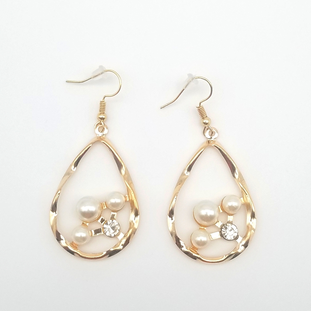 Faux Pearl Drop Earrings